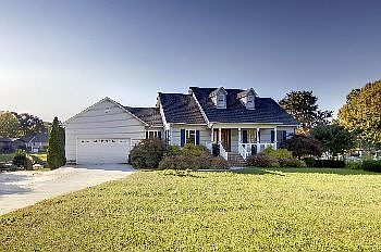 1st image of 194 Ponderosa Cir