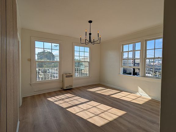 4th image of 300 N Bonnie Brae St APT 202