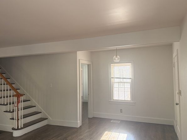 97 Bell St