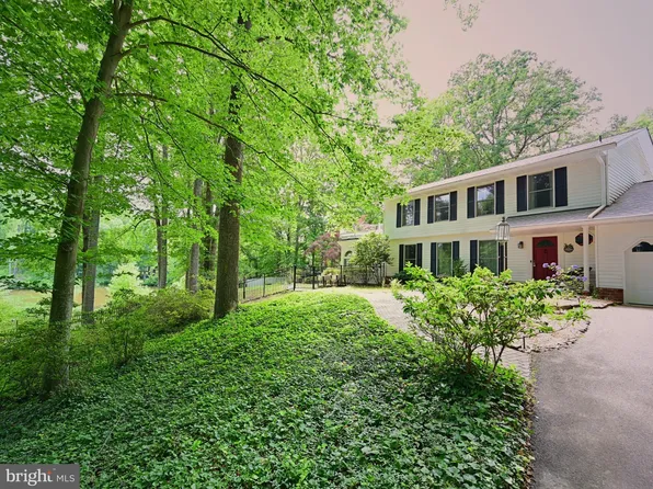 100 Sandlewood Ter, Fredericksburg, VA 22405