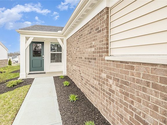 4th image of 405 Summerlyn Farms Ct