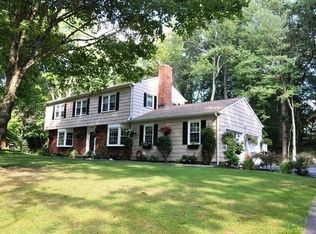 198 Canoe Brook Rd, Trumbull, CT 06611