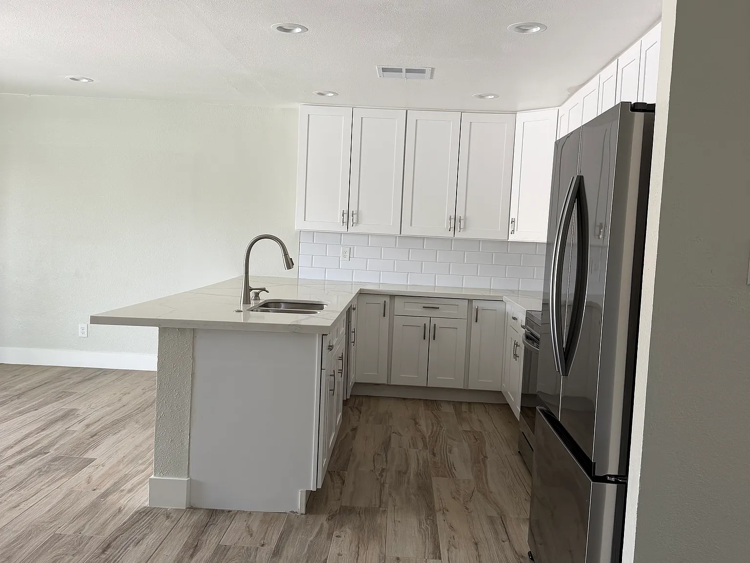 4 bed, 1992 sqft, $3,495 — Photo 1