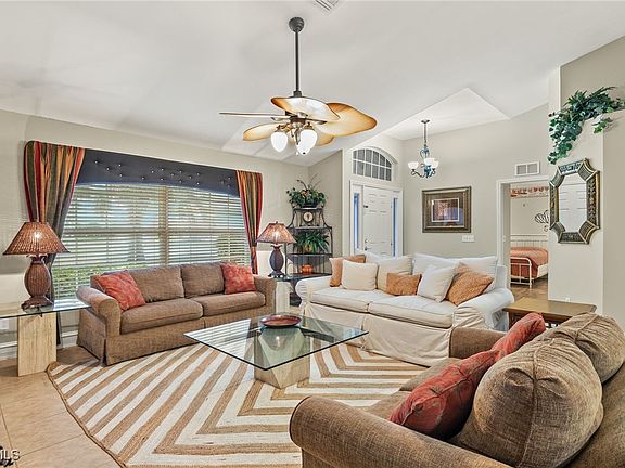 2nd image of 2717 Chiquita Blvd S