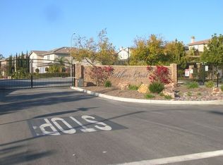 374 Edgewater Dr, San Marcos, CA 92078
