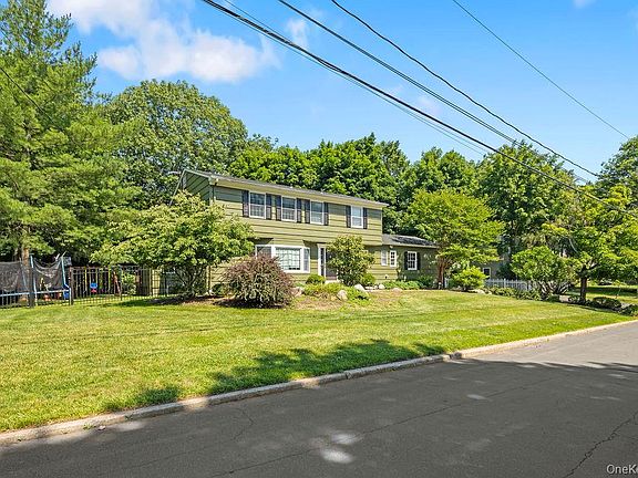 2nd image of 21 Ardsley Drive