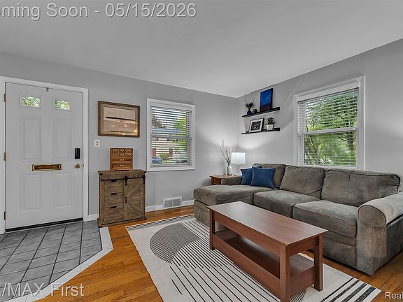 5th image of 1921 Graefield Rd
