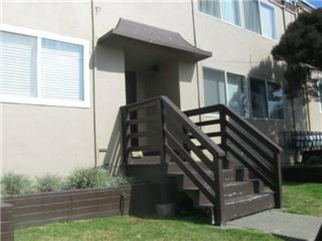 1st image of 585 Villa St APT 10