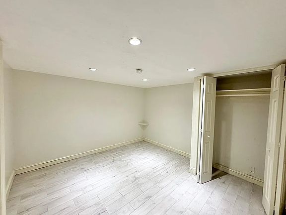 3rd image of 855 Park Pl #1A
