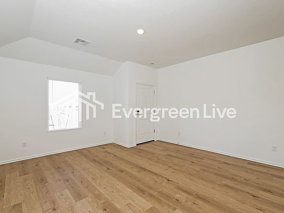 5th image of 4008 Becky Ln