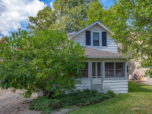 12337 N Kings Dr, Syracuse, IN 46567