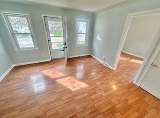 22634 Petersburg Ave, Eastpointe, MI