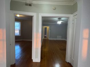 7717 S Kingston Ave APT 2, Chicago, IL 60649