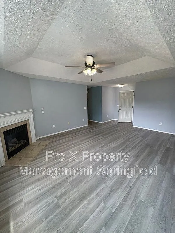 3 bed, 2.0 bath, 1362 sqft, $1,575 — Photo 4
