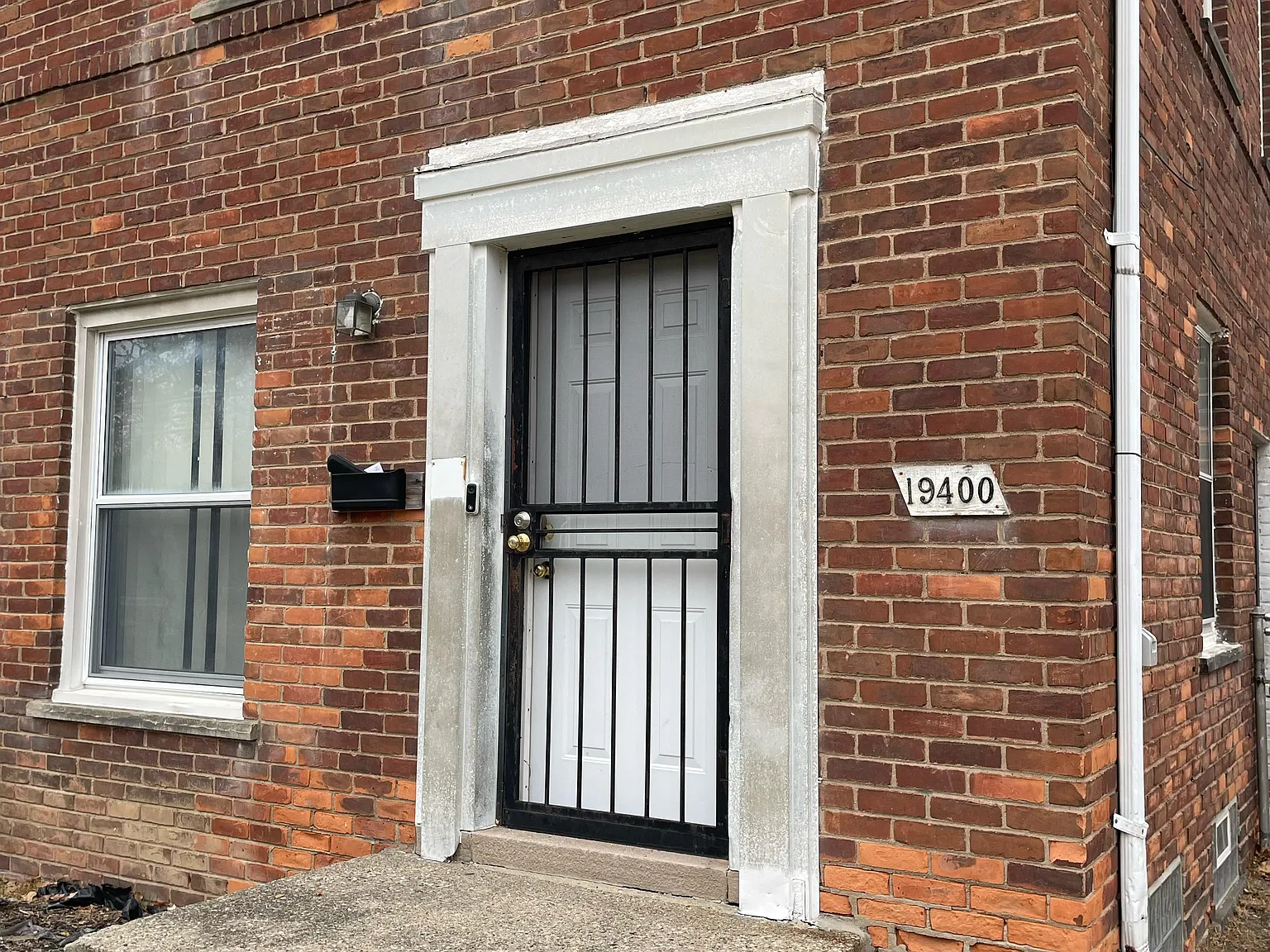 2 bed, 1074 sqft, $1,100 — Photo 3