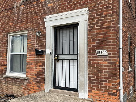 3rd image of 19400 Ryan Rd