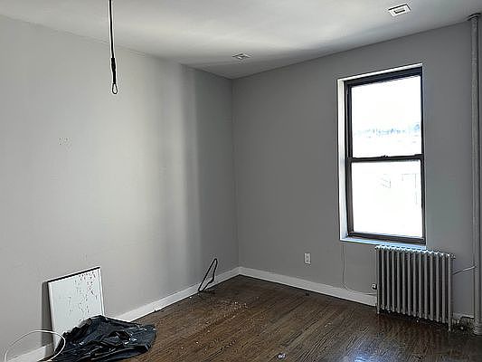 2nd image of 311 E 109th St APT 4B