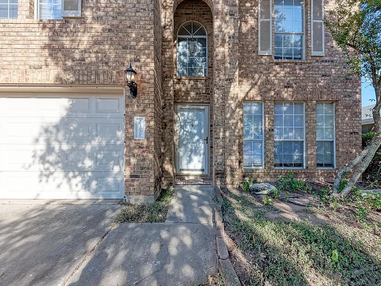 2351 Wright Cir — Photo 18