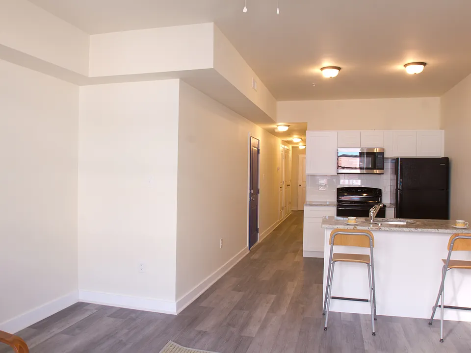 6030 Market St #3