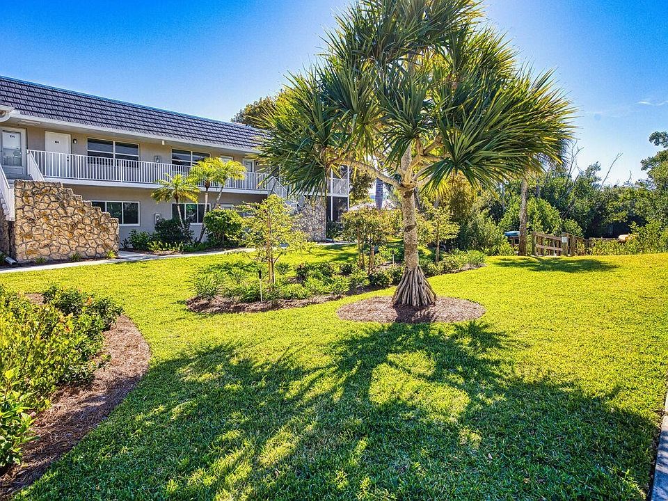 1st image of 601 Periwinkle Way Unit D7