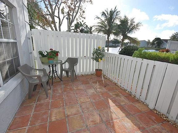 4th image of 236 Foxtail Dr APT I
