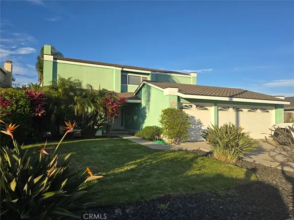 8711 Larkport Dr, Huntington Beach, CA 92646