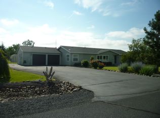 2290 Cherry Blossom Dr, Ephrata, WA 98823