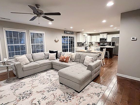 3rd image of 2730 Aruba Ct