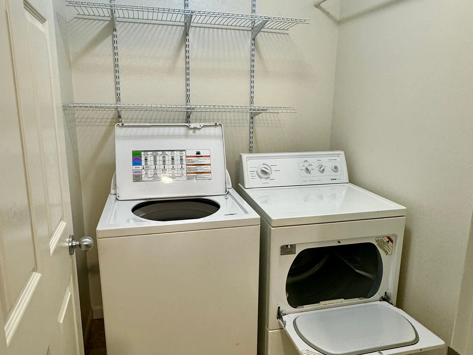 2 bed, 1.0 bath, 1000 sqft, $1,350 — Photo 4