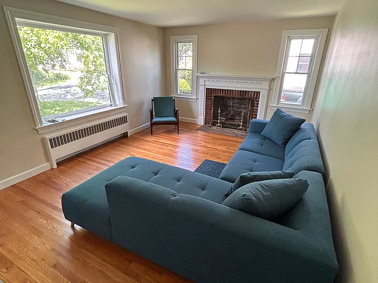 79 Caleb St — Photo 2