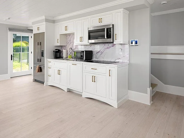 1058 E Shore Rd — Photo 10