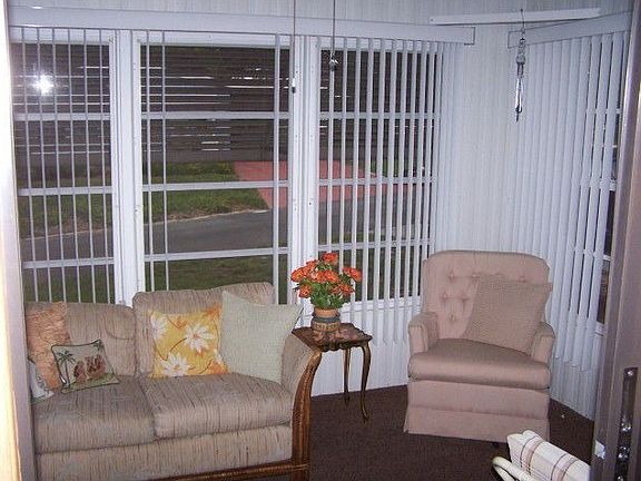 3rd image of 1260 Grove Dr