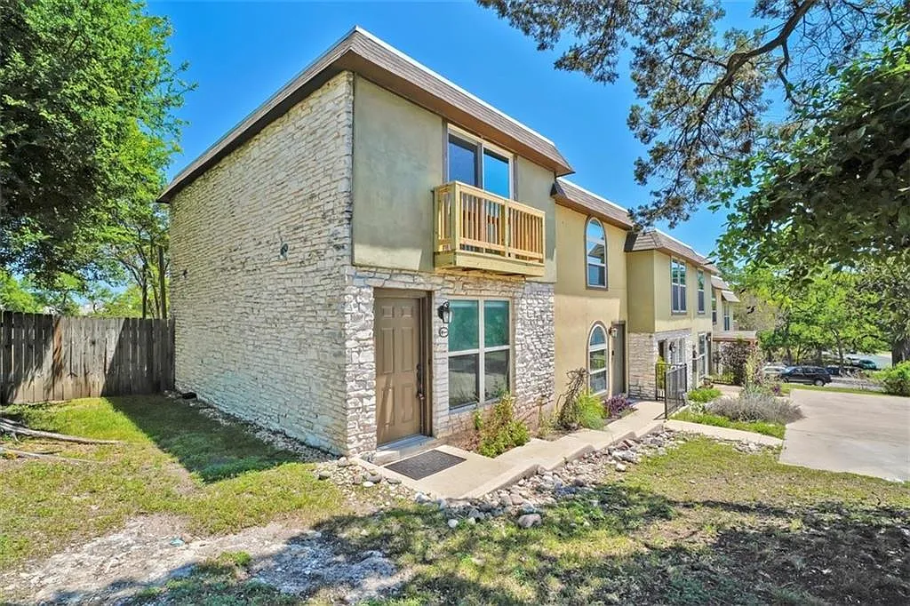 Building Photo - 2000 Lightsey Rd #1