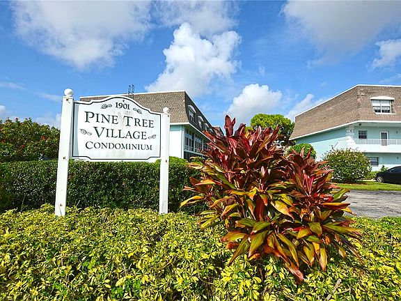 3rd image of 1901 Indian River Blvd #210E
