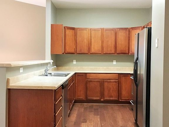 3rd image of 8012 Ellisville Ln