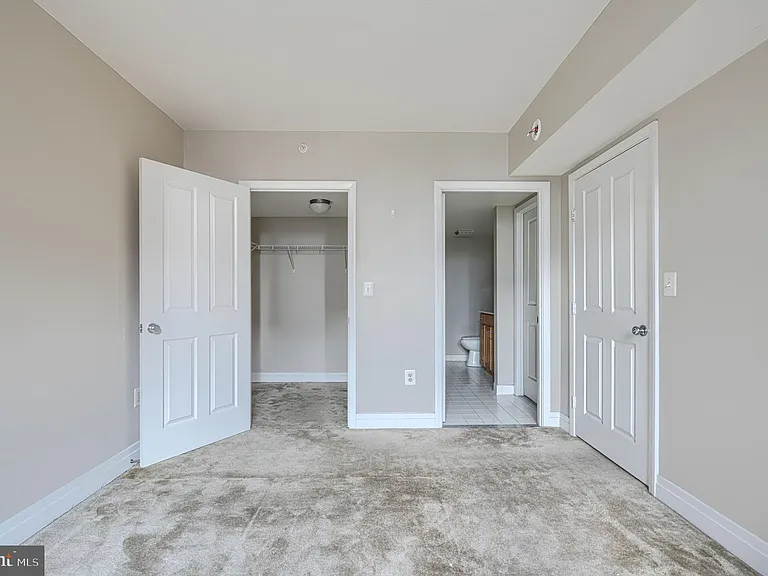 414 Water St #1404 — Photo 18