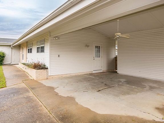 3rd image of 1 Poinciana Dr