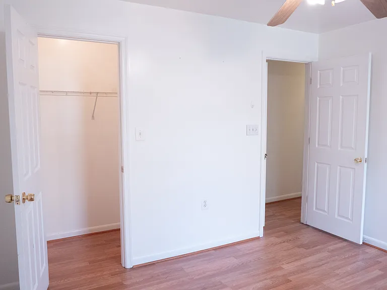 2300 18th St NE #2300 — Photo 41