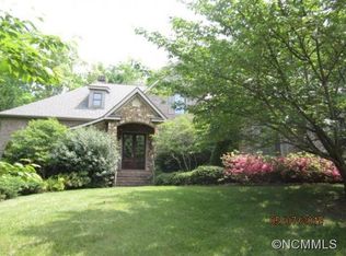 1623 Olmsted Dr, Asheville, NC 28803