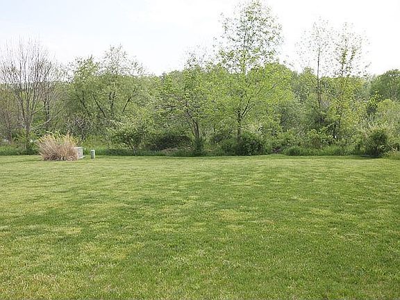 4th image of 952 Valleywood Heights Dr
