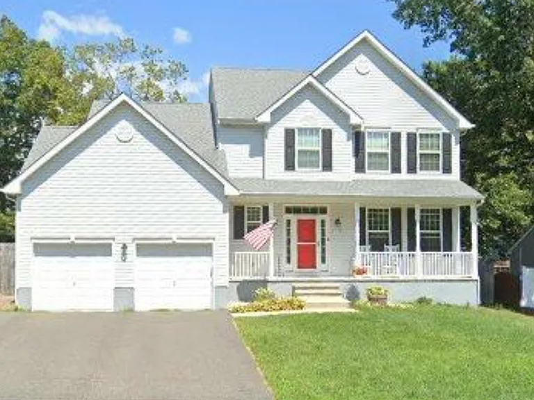 Beach Ln — Photo 1