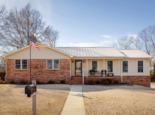 1733 Beckman Dr, Florence, AL 35630