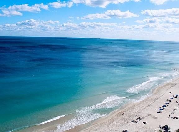 3rd image of 3900 Galt Ocean Drive #2814