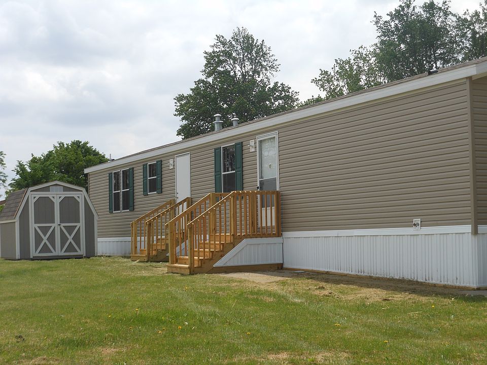 Exterior of lot 47