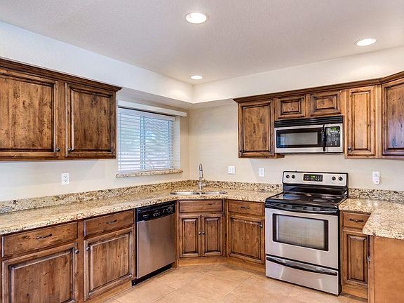 3rd image of 4108 S College Ave