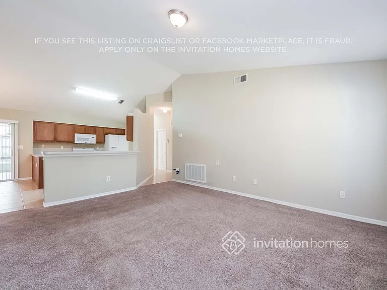 1131 Windy Bluff Dr — Photo 6