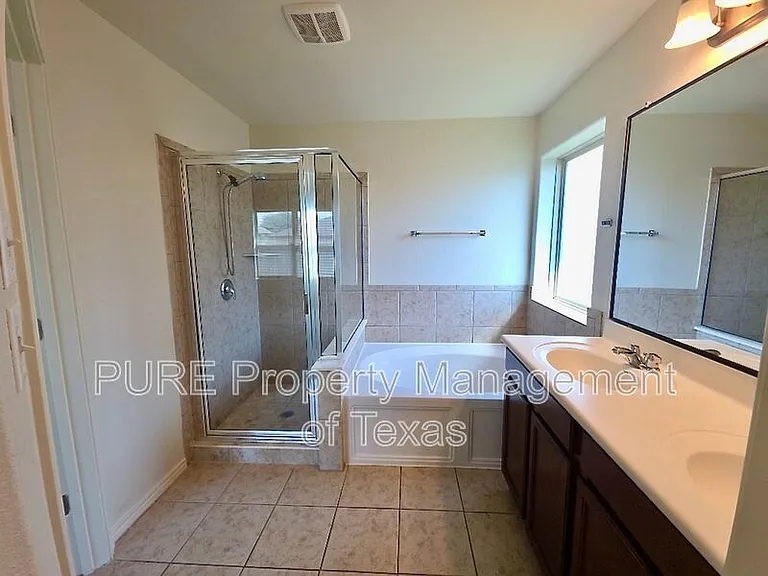 19320 Nicole Ln — Photo 13