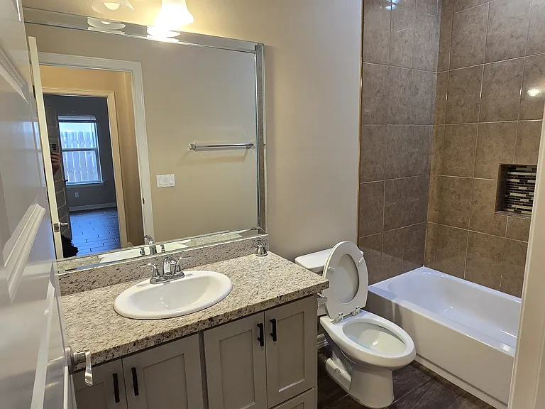 1720 Jackson St #1 — Photo 29