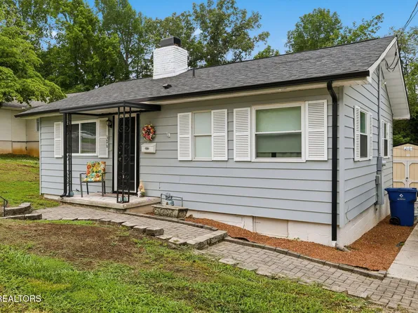 126 Kentucky Ave, Oak Ridge, TN 37830