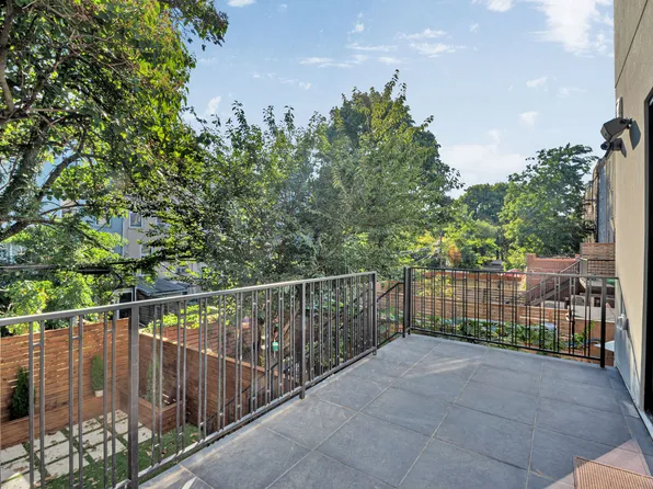 408 Monroe Street image 7 of 31